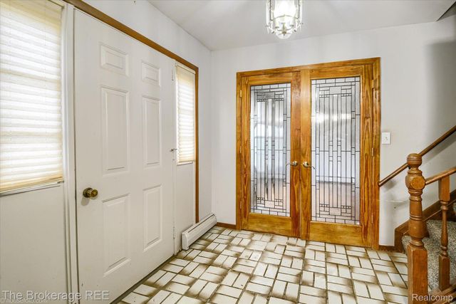 688 UPHILL Road, Milford Twp, MI 48381