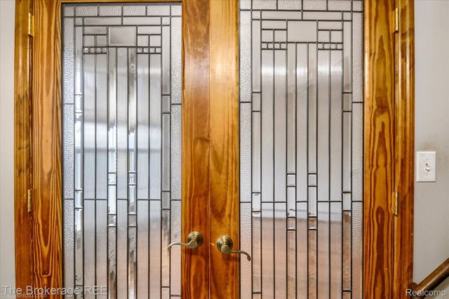 688 UPHILL Road, Milford Twp, MI 48381