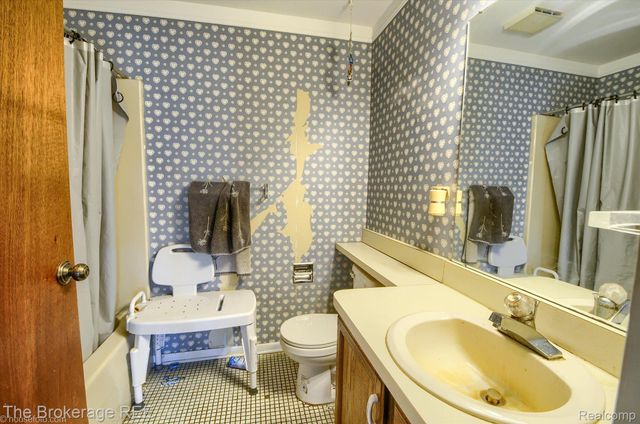 688 UPHILL Road, Milford Twp, MI 48381