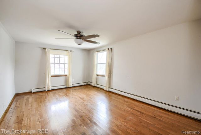 688 UPHILL Road, Milford Twp, MI 48381