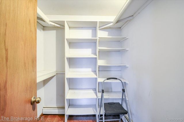 688 UPHILL Road, Milford Twp, MI 48381