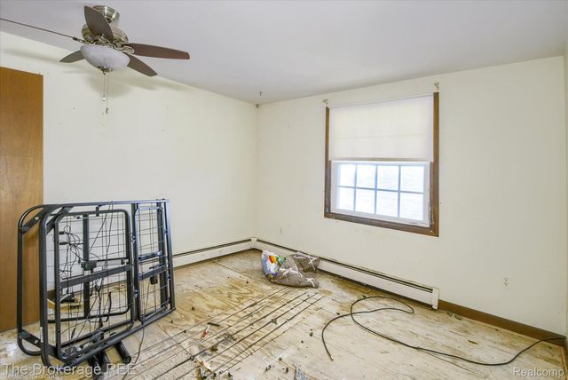 688 UPHILL Road, Milford Twp, MI 48381