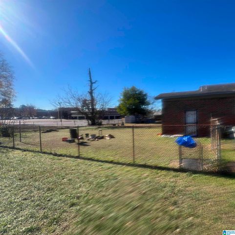 301 10TH AVENUE SW, Birmingham, AL 35233