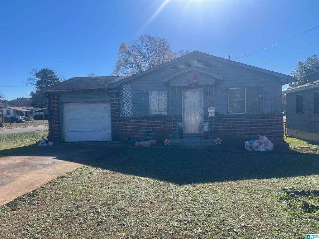 301 10TH AVENUE SW, Birmingham, AL 35233