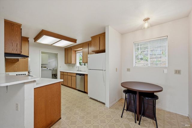 3003 Riviera Heights, Kelseyville, CA 95451