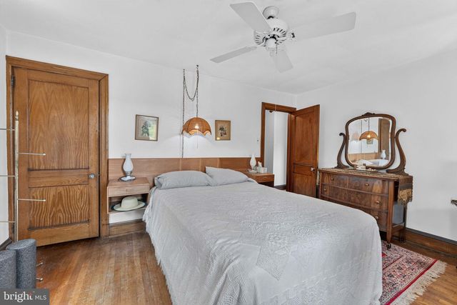 1715 SKIPPACK PIKE, Blue Bell, PA 19422