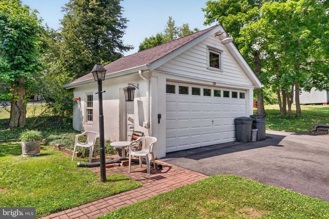 1715 SKIPPACK PIKE, Blue Bell, PA 19422
