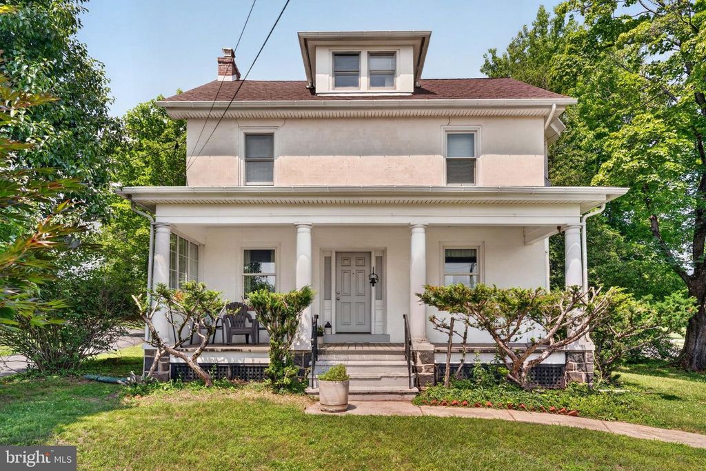 1715 SKIPPACK PIKE, Blue Bell, PA 19422