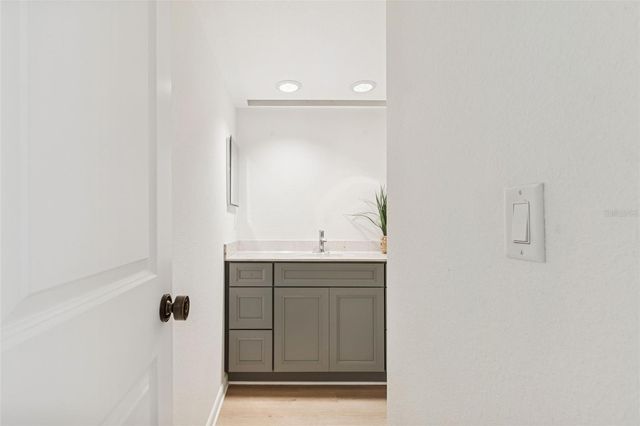 2473 KINGFISHER LANE I103, Clearwater, FL 33762