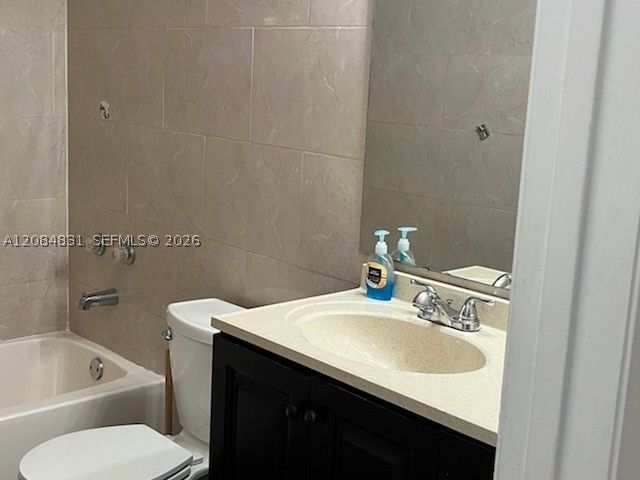 3779 Raleigh St, Hollywood, FL 33021