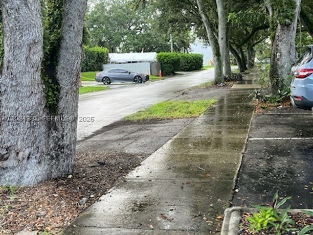 3779 Raleigh St, Hollywood, FL 33021