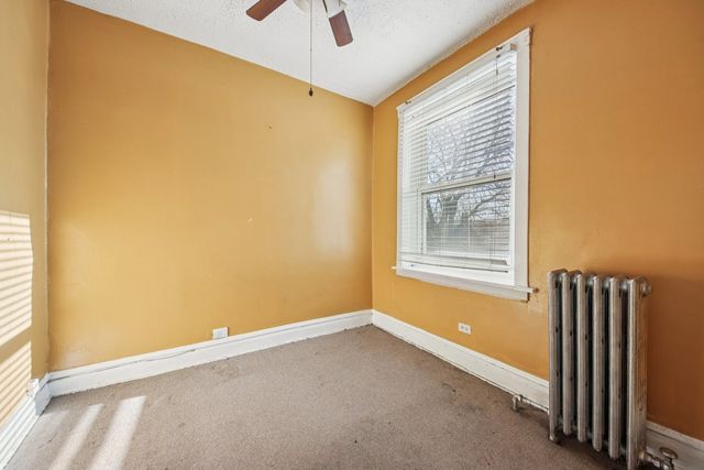 7424 S Calumet Avenue, Chicago, IL 60619