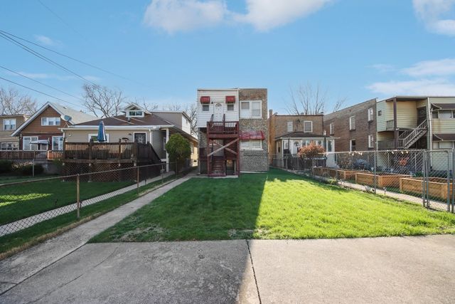 7424 S Calumet Avenue, Chicago, IL 60619