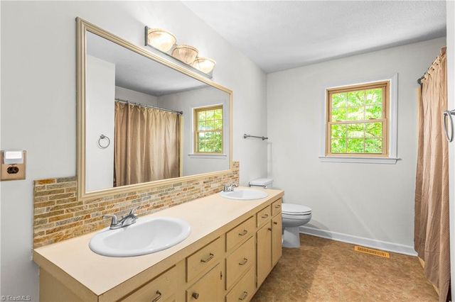 3632 Tanglebrook Trail, Clemmons, NC 27012
