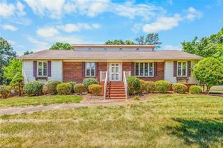 3632 Tanglebrook Trail, Clemmons, NC 27012