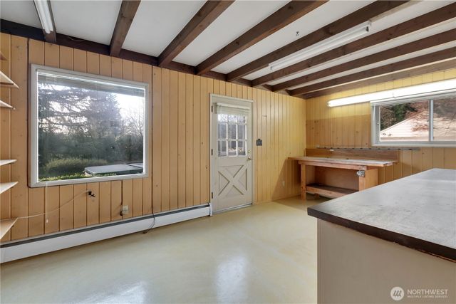 906 5th Street NE, Auburn, WA 98002