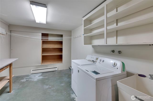 906 5th Street NE, Auburn, WA 98002