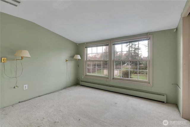 906 5th Street NE, Auburn, WA 98002