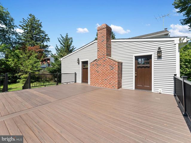 602 LINCOLN DR, Brookhaven, PA 19015
