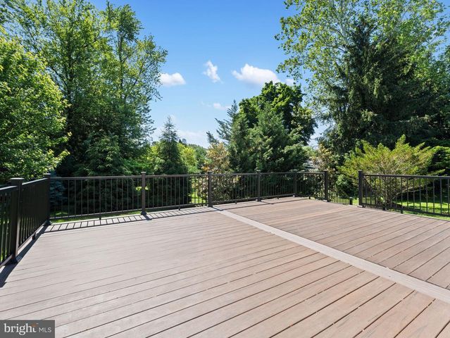 602 LINCOLN DR, Brookhaven, PA 19015