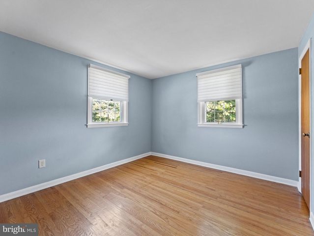 602 LINCOLN DR, Brookhaven, PA 19015