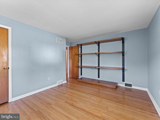 602 LINCOLN DR, Brookhaven, PA 19015