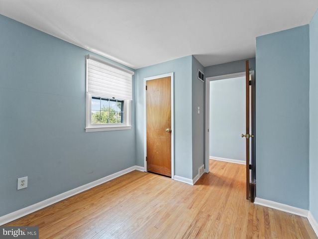 602 LINCOLN DR, Brookhaven, PA 19015