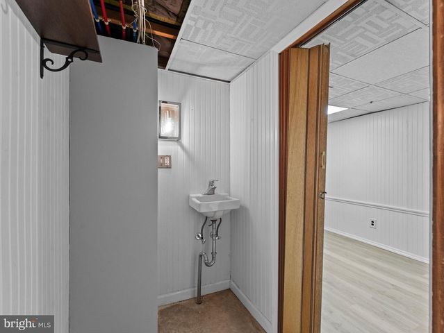 602 LINCOLN DR, Brookhaven, PA 19015