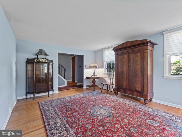 602 LINCOLN DR, Brookhaven, PA 19015