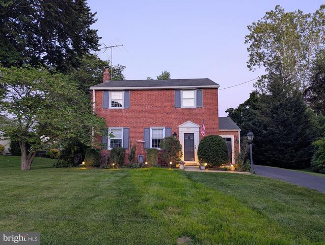 602 LINCOLN DR, Brookhaven, PA 19015