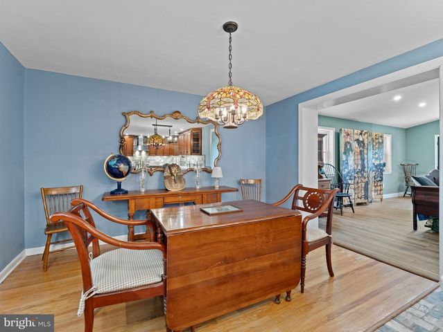 602 LINCOLN DR, Brookhaven, PA 19015