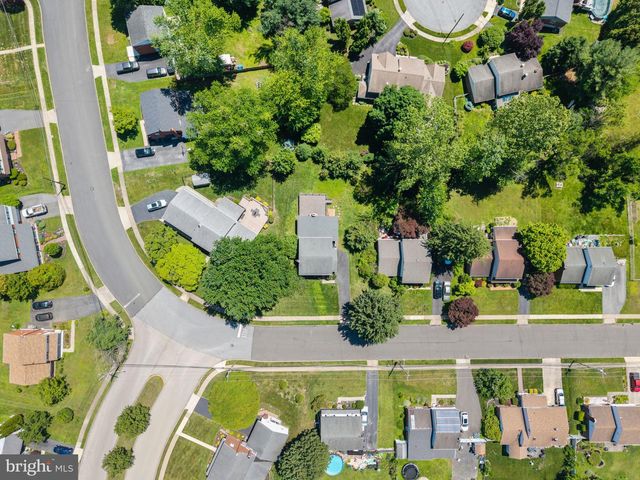 602 LINCOLN DR, Brookhaven, PA 19015