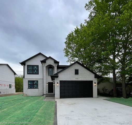 34037 W 9 Mile Road, Farmington, MI 48335