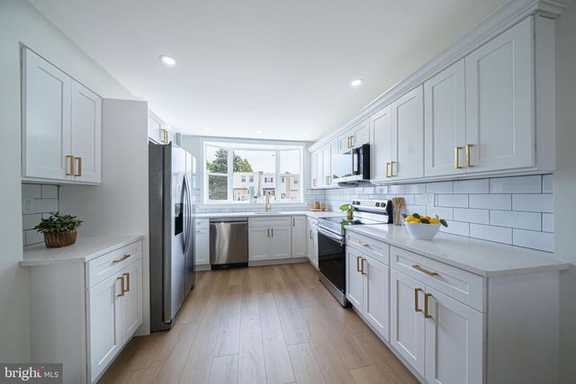 4113 FARMDALE RD, Philadelphia, PA 19154