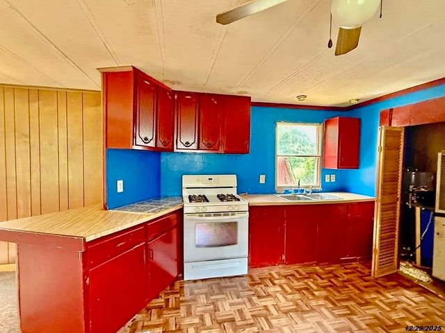 384 Stove Pipe City Road, Panton, VT 05491