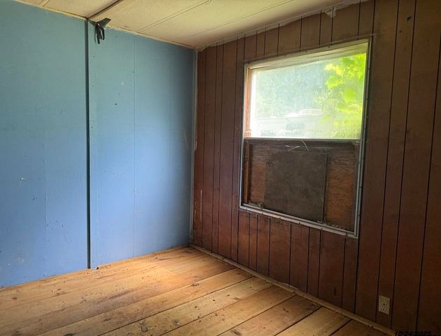 384 Stove Pipe City Road, Panton, VT 05491