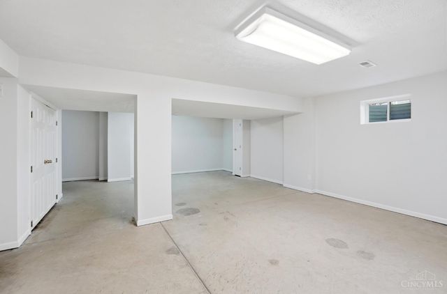 5570 Wheatmore Court, Mason, OH 45040