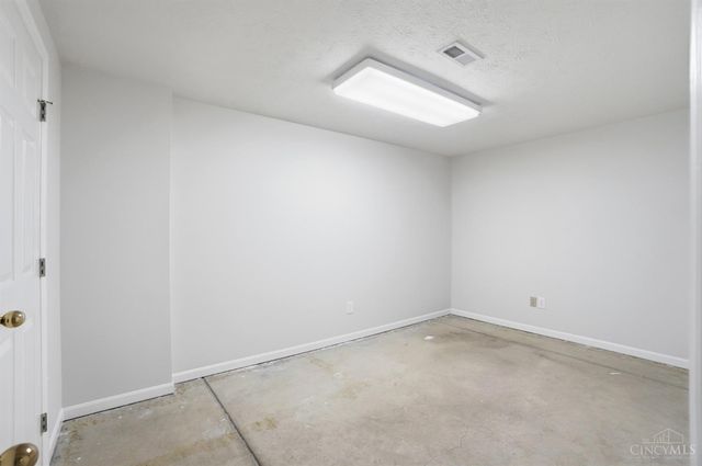 5570 Wheatmore Court, Mason, OH 45040