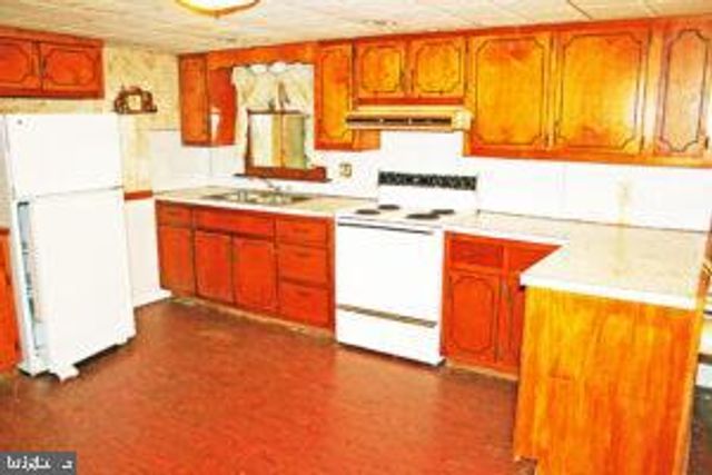 649 HILLTOP ROAD, Myerstown, PA 17067