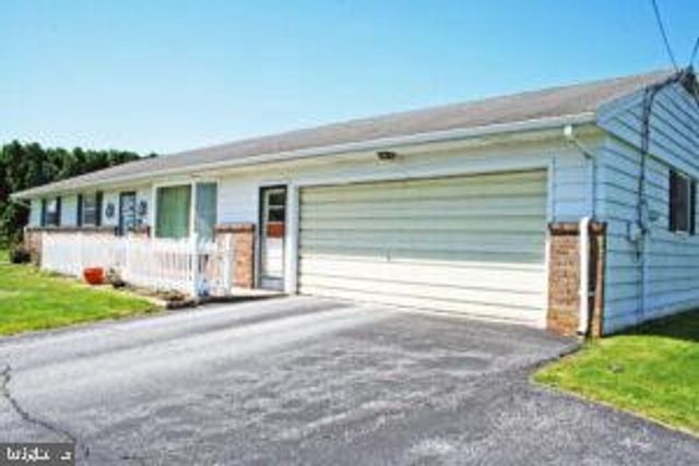649 HILLTOP ROAD, Myerstown, PA 17067