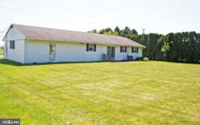 649 HILLTOP ROAD, Myerstown, PA 17067