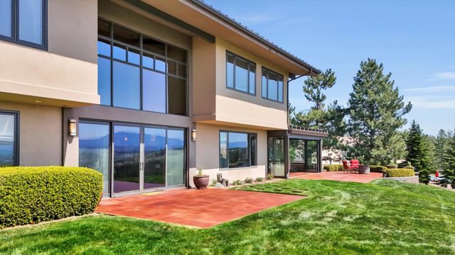 9715 E North Rim Ln, Spokane, WA 99217