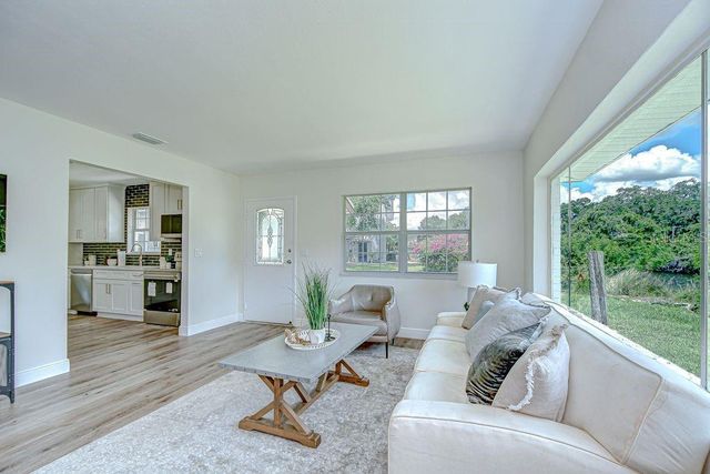 8001 N HIGHLAND AVENUE, Tampa, FL 33604