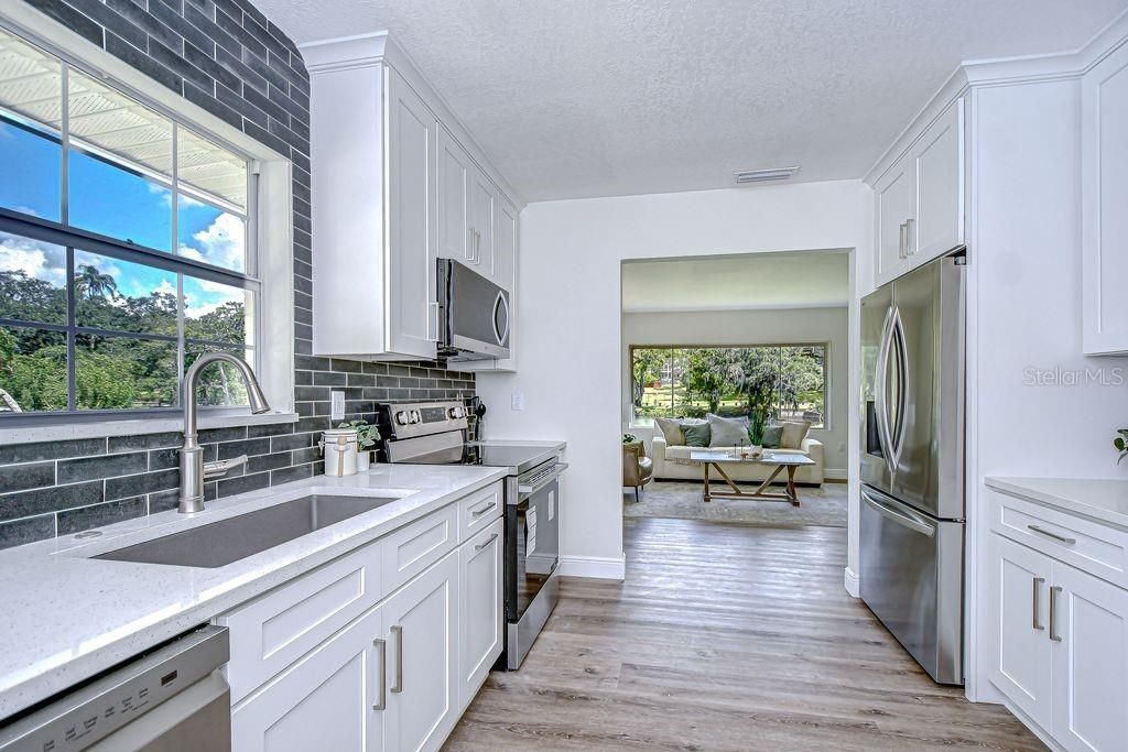 Image 17 of property listing at 8001 N HIGHLAND AVENUE, Tampa, FL 33604