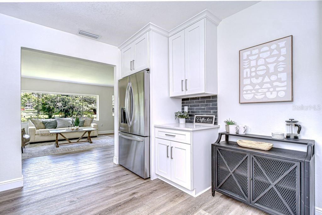 Image 18 of property listing at 8001 N HIGHLAND AVENUE, Tampa, FL 33604