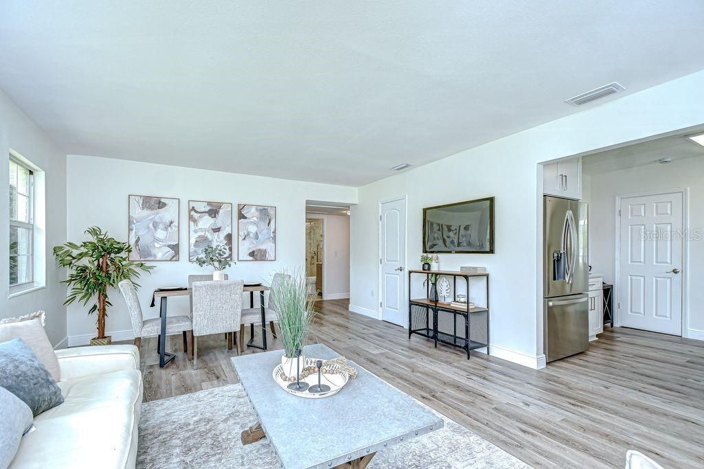 Image 20 of property listing at 8001 N HIGHLAND AVENUE, Tampa, FL 33604