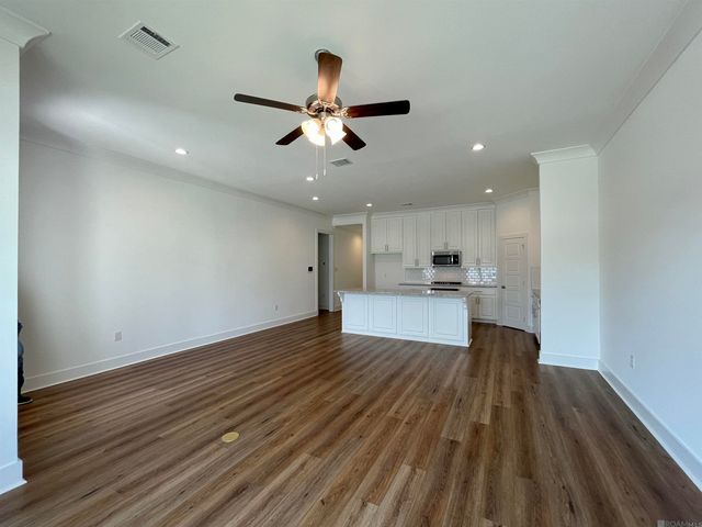 7216 Rolling Fork Rd, Baton Rouge, LA 70820