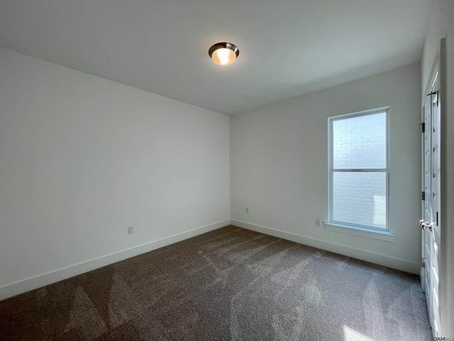 7216 Rolling Fork Rd, Baton Rouge, LA 70820