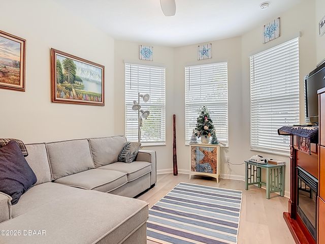 350 Lost Shaker Way, Daytona Beach, FL 32124