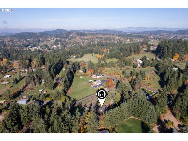 17000 Se FOREST HILL Dr, Damascus, OR 97089